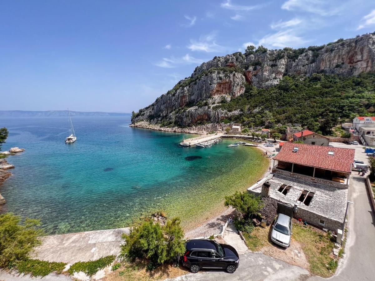 Apartment Cesare 3 Zastražišće Exterior foto